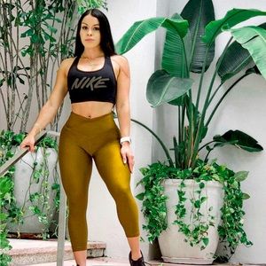 Obsession Shapewear Capri leggings